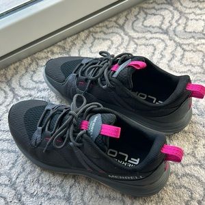 LIKE NEW! MERRELL Siren Sneaker Size 8.5 Women’s